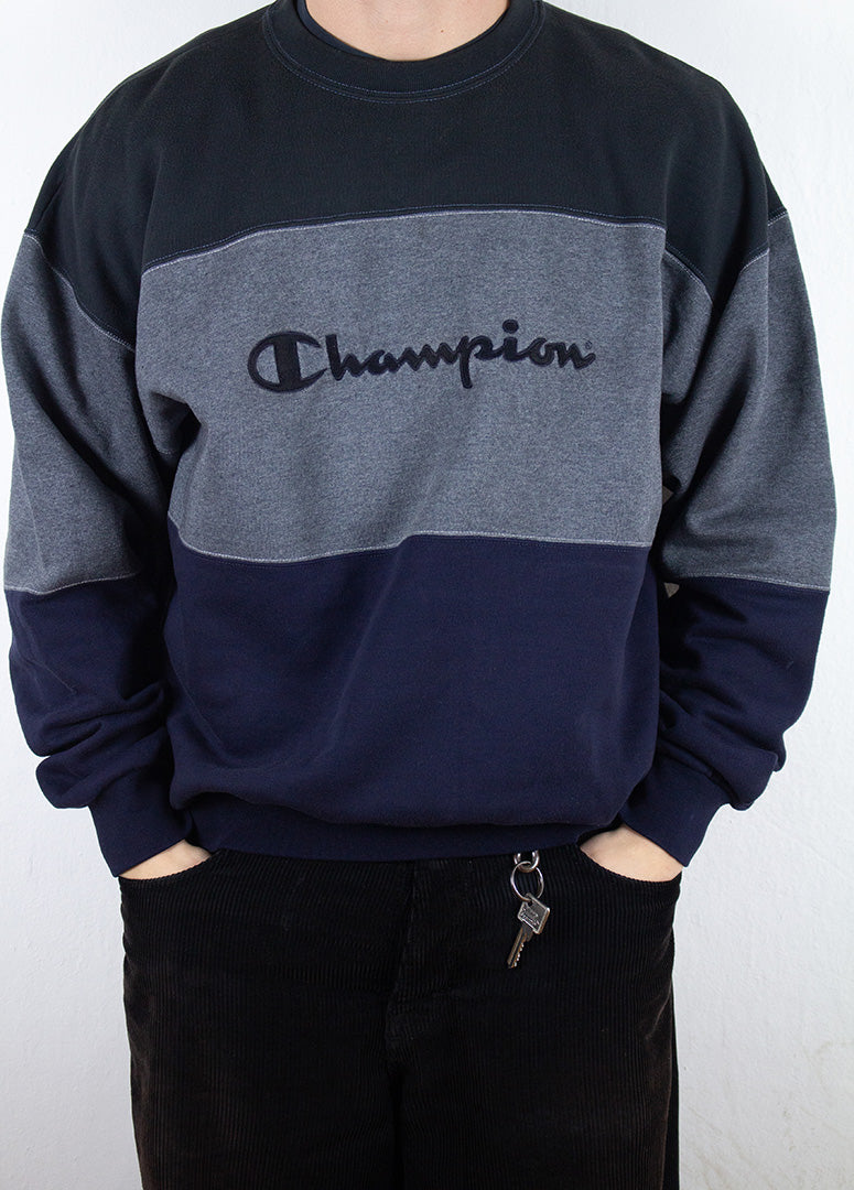 Champion Sweatshirt in Schwarz und Grau L-XL